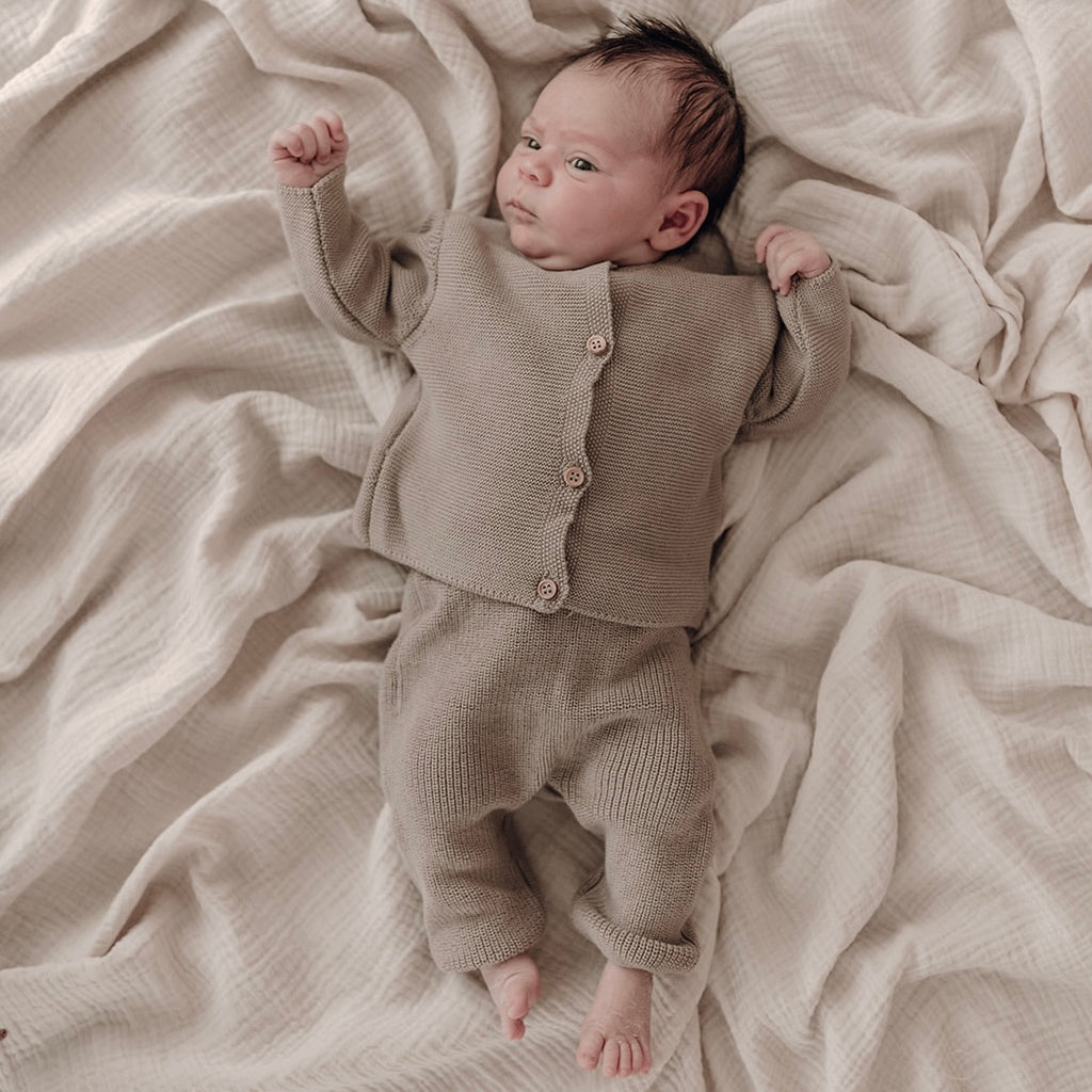 Newborn Organic Caramel Set 🤎 – Leggin + Cardigan