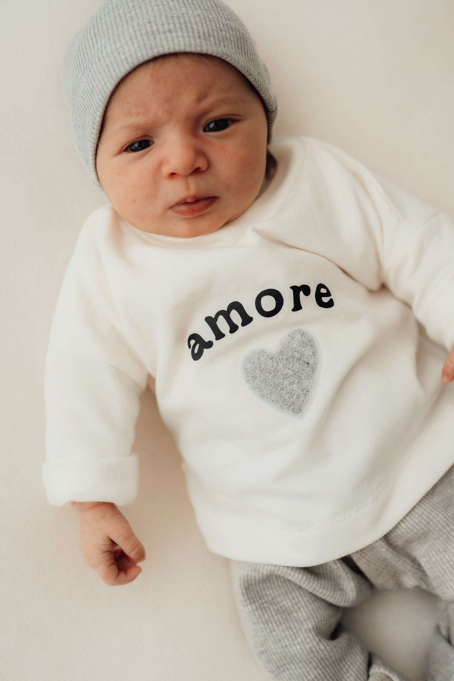 Amore Set Herz 🤍 - Langarmshirt + Leggin + Beanie