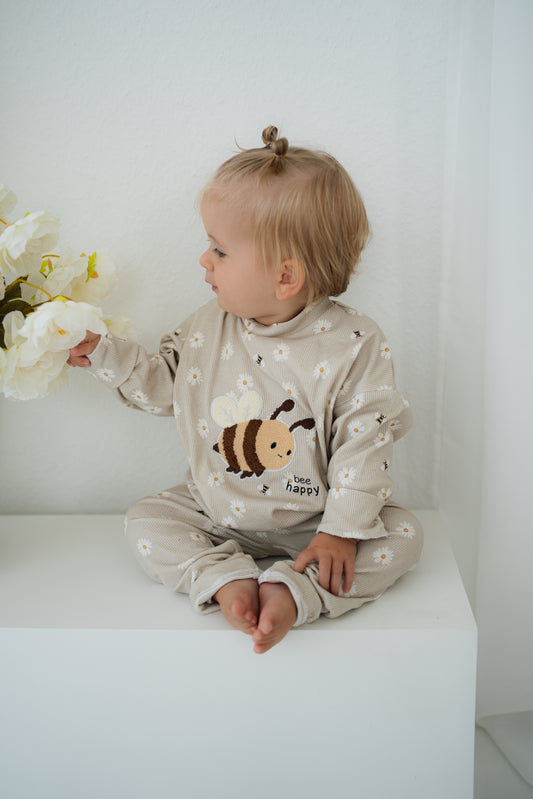 Bee Happy Sweater🐝