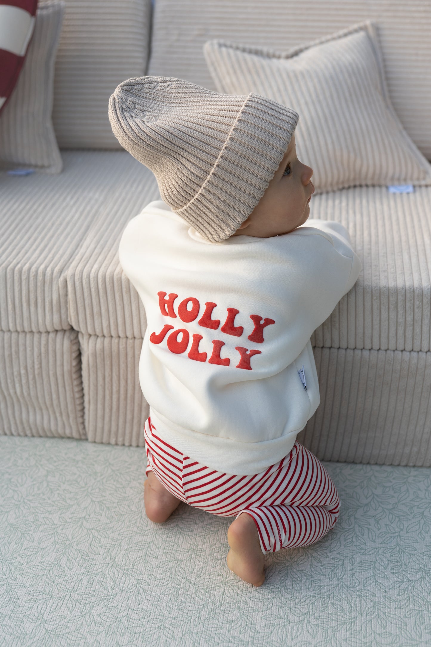 Holly Jolly Sweater 🎄