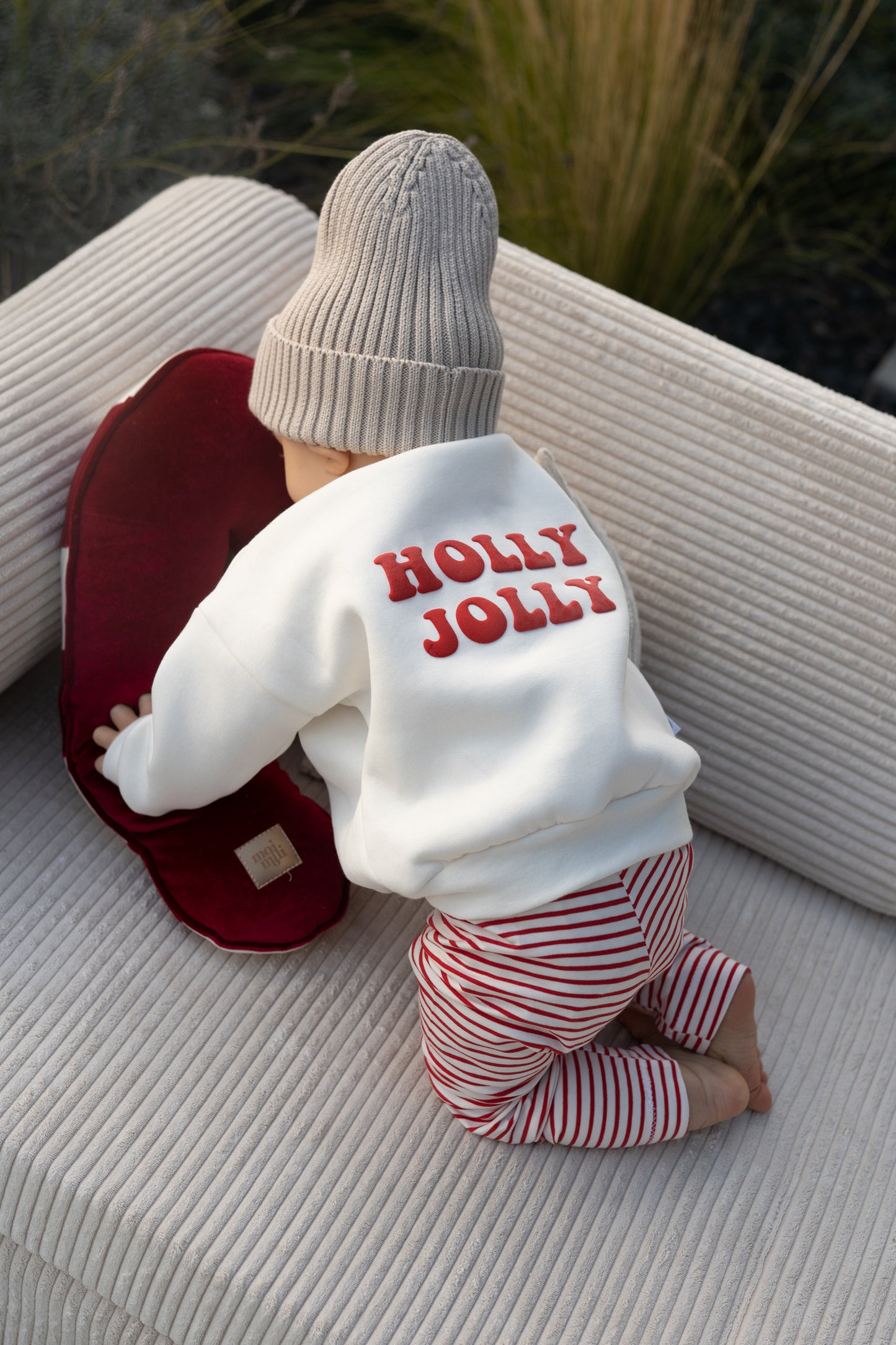 Holly Jolly Sweater 🎄