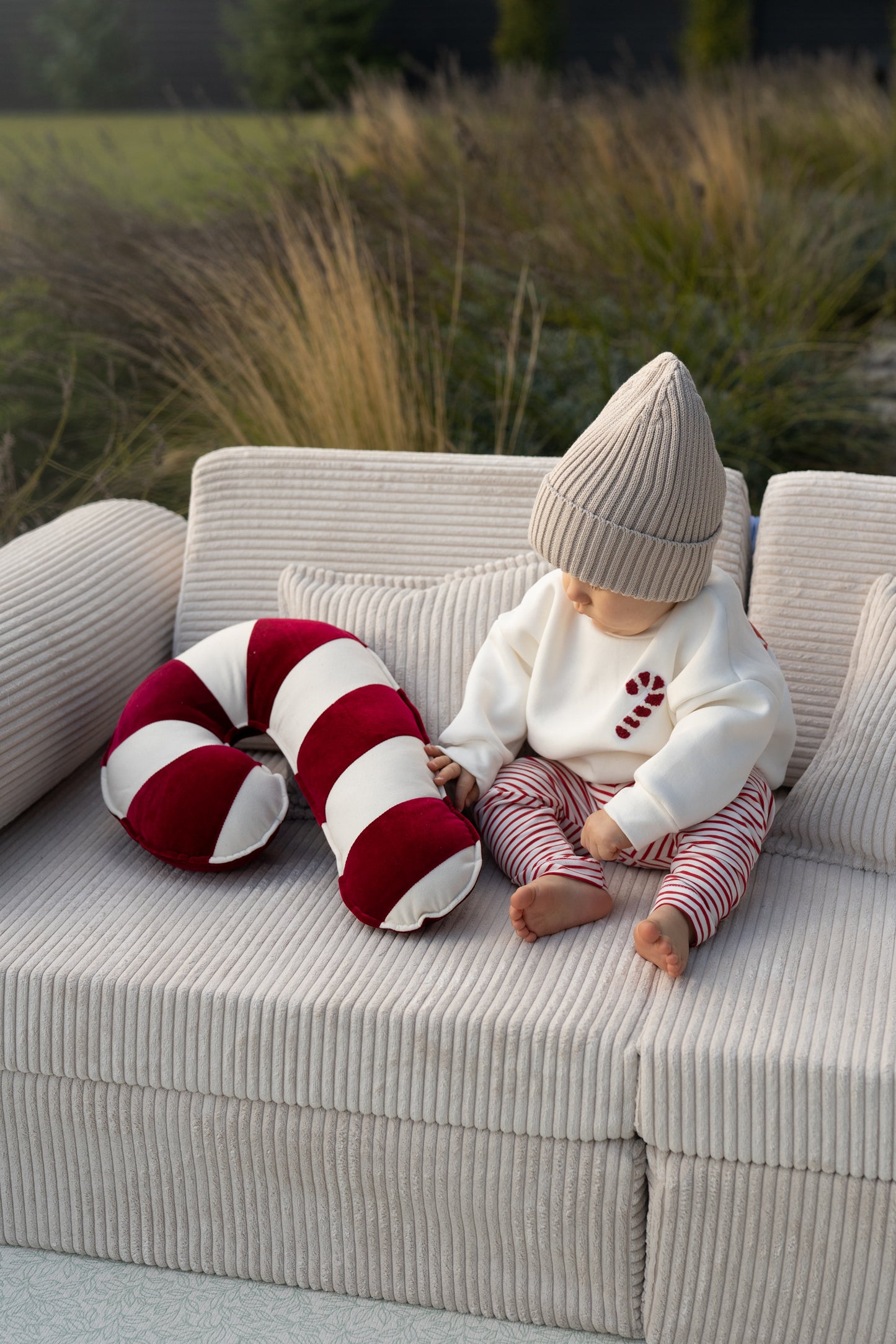 Holly Jolly Sweater 🎄