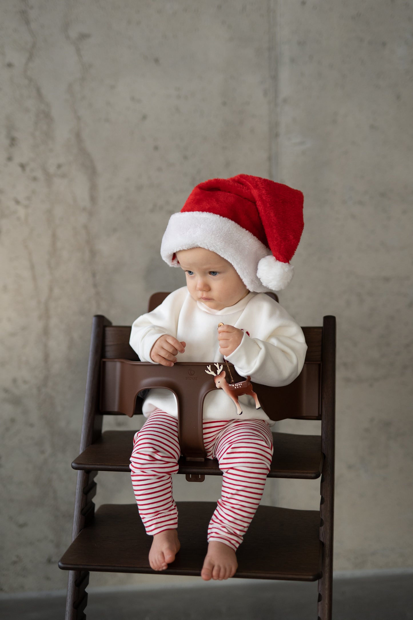 Holly Jolly Sweater 🎄